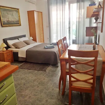 In 41709 *